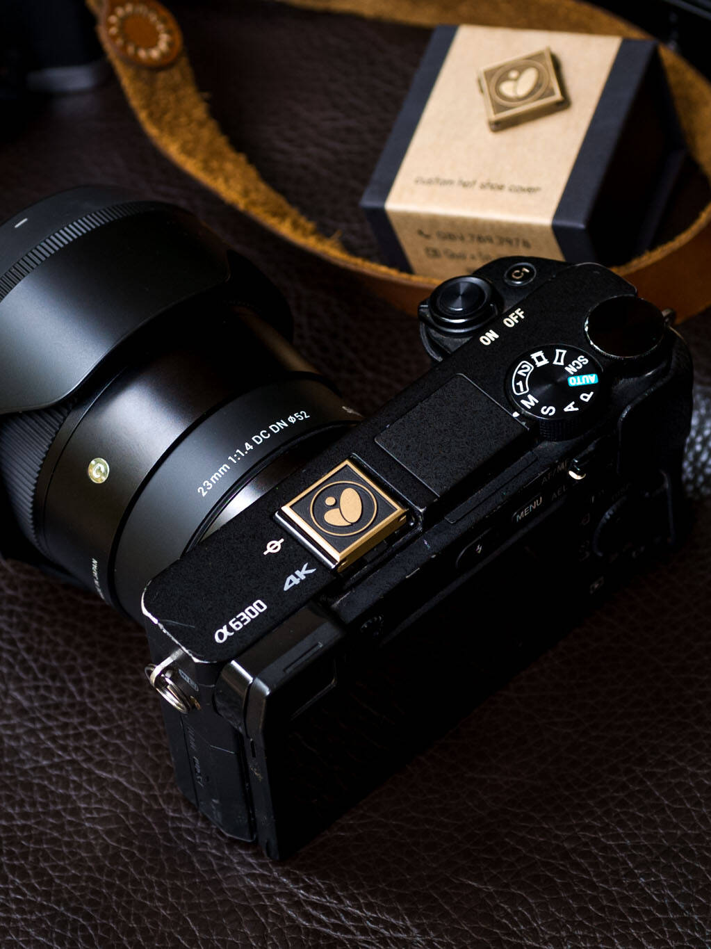 Hotshoe Tinhte của quysstuff trên máy ảnh Sony A6300